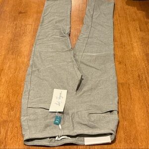 Gray Lady Hagen Pull-on Ankle Pants